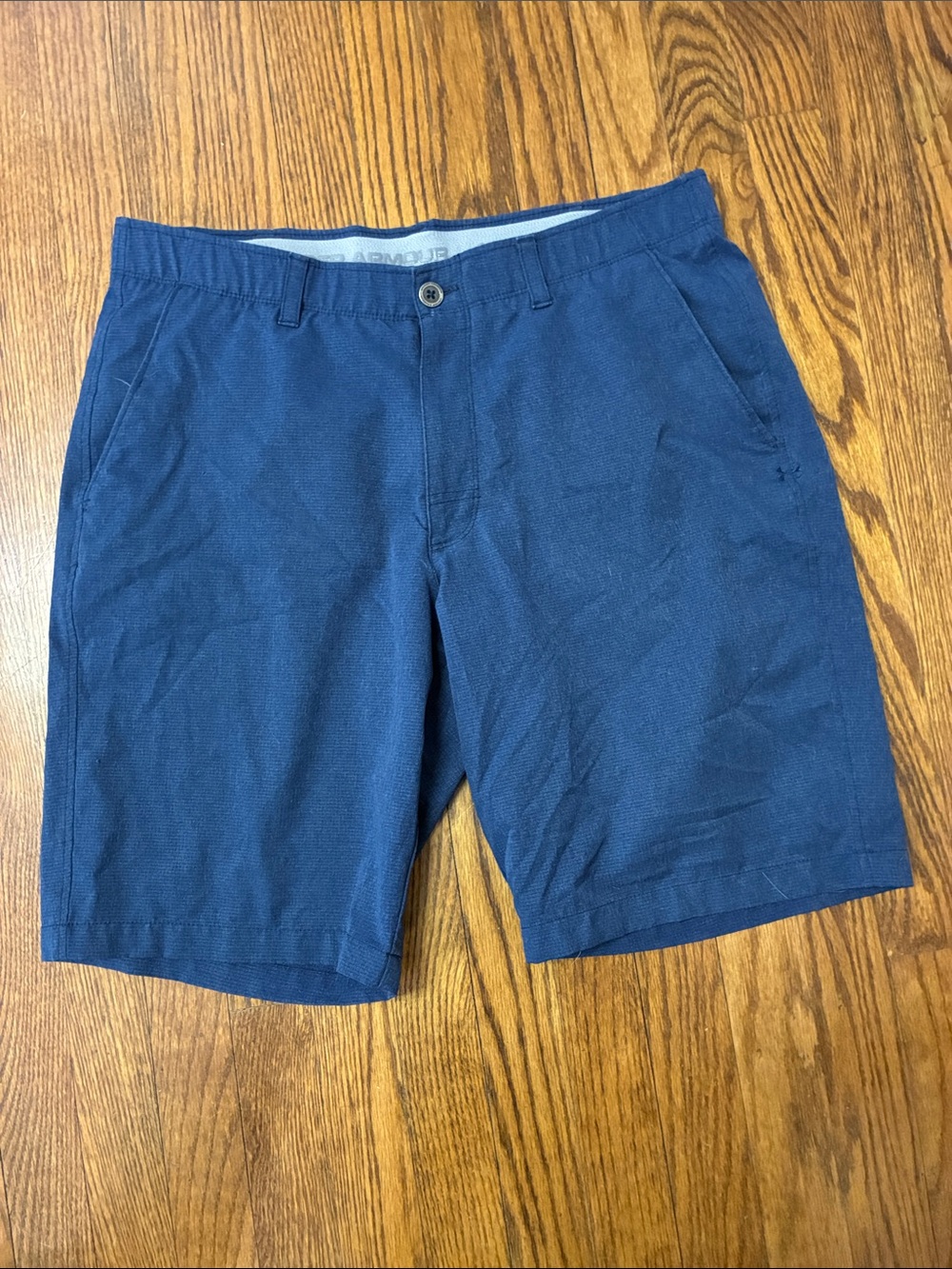 Under Armour Men's Navy Flat Front Performance Shorts size 36